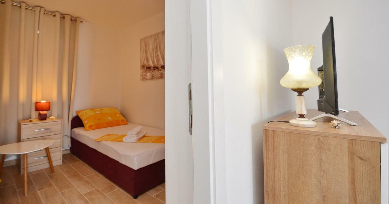 Apartmani Cesarec Basina 外观 照片
