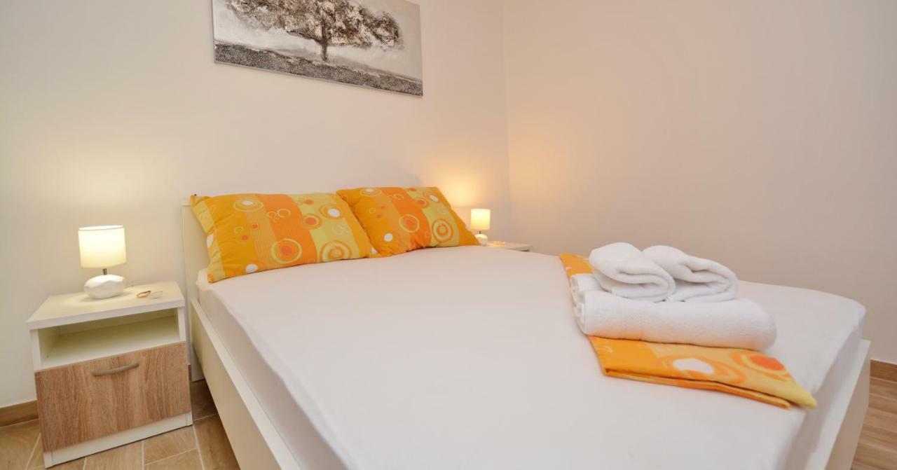 Apartmani Cesarec Basina 外观 照片